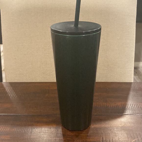 Starbucks Tumbler Cup, Black Green, Cold Cup, 24oz, ( NEW AND NEVER USED ) - Picture 4 of 5